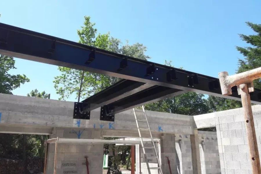 Réalisation de charpente par Metallerie Clavier, métallier à Saint Jean de Monts