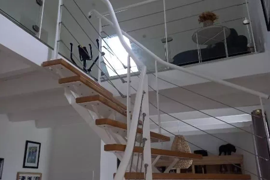 Réalisation d'escaliers par Metallerie Clavier, métallier à Saint Jean de Monts