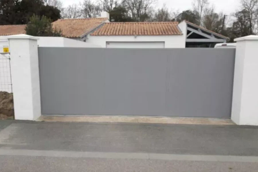 Réalisation de portails par Metallerie Clavier, métallier à Saint Jean de Monts