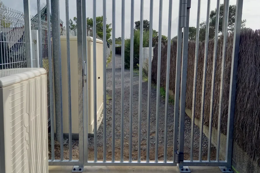 Réalisation de portillon par Metallerie Clavier, métallier à Saint Jean de Monts