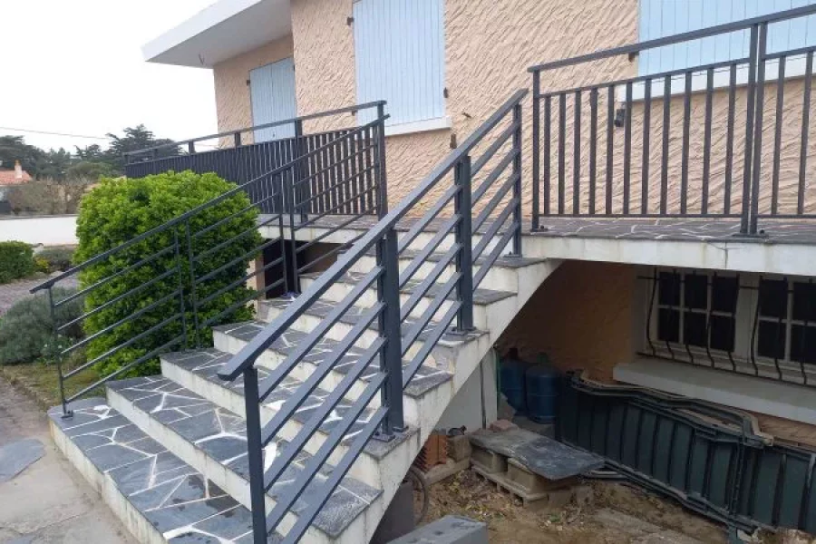 Réalisation de verrière par Metallerie Clavier, métallier à Saint Jean de Monts