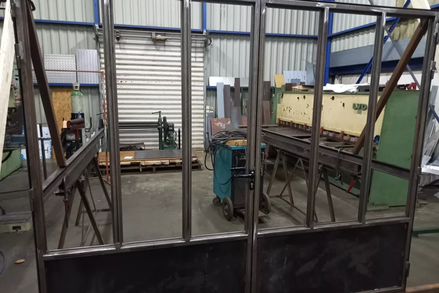 Réalisation de verrière par Metallerie Clavier, métallier à Saint Jean de Monts